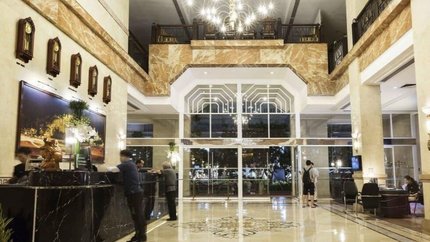 Quầy lễ tân khách sạn