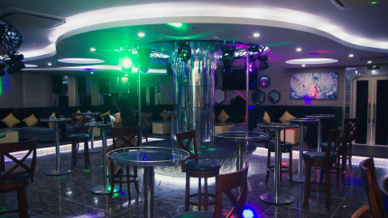 Phòng Karaoke Royal Huy Hotel