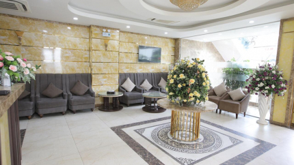 Sảnh Lễ Tân Royal Huy Hotel