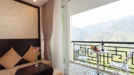 Phòng Deluxe Mountain View tại Sapa Diamond 3 sao