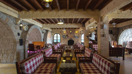 Khu Vực Quầy Bar Khách Sạn Saphir Đà Lạt