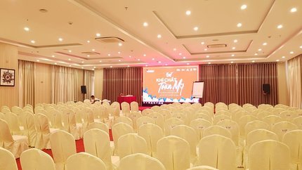 Phòng họp trang nhã