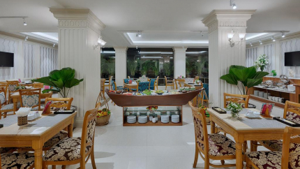 Nhà Hàng Khách sạn Silverland Sil Sài Gòn