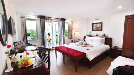 Phòng được trang trí lãng mạn