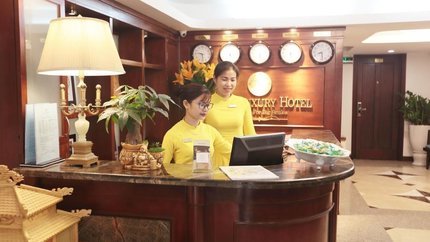 Lễ tân khách sạn