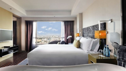 Khách sạn Sofitel Sài Gòn Plaza