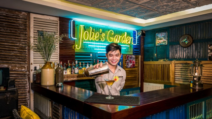 Jolie's Garden  Khách sạn Silverland Jolie Sài Gòn