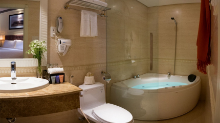 Phòng Tắm Khách sạn Silverland Jolie Sài Gòn