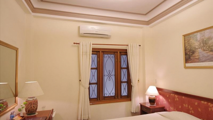 Khách sạn Spring Sài Gòn