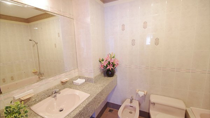 Khách sạn Spring Sài Gòn