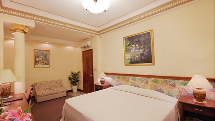 Khách sạn Spring Sài Gòn