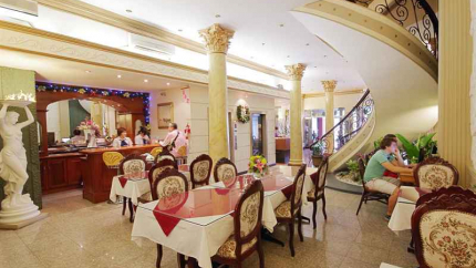 Khách sạn Spring Sài Gòn