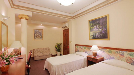 Khách sạn Spring Sài Gòn