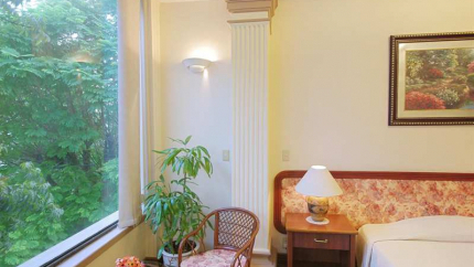 Khách sạn Spring Sài Gòn