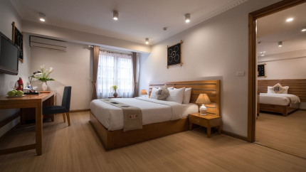 Connecting Room