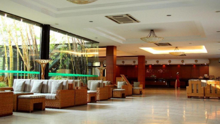Tiền sảnh khách sạn Thắng Lợi 4 sao