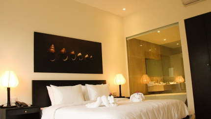 Phòng Deluxe Hướng Vườn & Phố