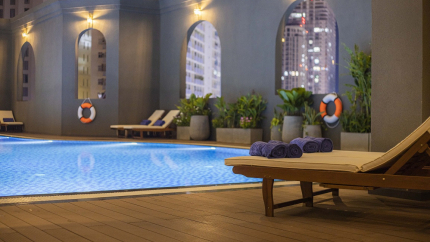 Bể bơi ngoài trời