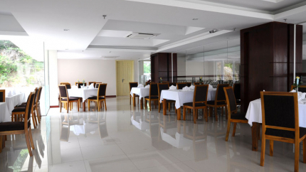 Nhà Hàng Khách sạn The Coast Vũng Tàu