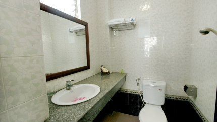 Phòng tắm - Phòng Standard