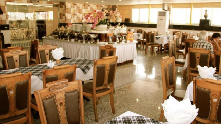 Nhà hàng tại khách sạn Thiên Tùng 3 sao