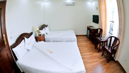 Phòng Tripple Khách sạn Thuận Thành