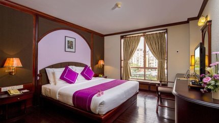 Phòng Suite view hướng ra thành