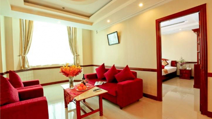 Phòng Suite River View Khách sạn Vạn Phát Riverside Cần Thơ