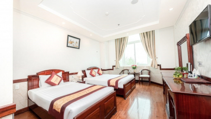 Phòng Deluxe Khách sạn Vạn Phát Riverside Cần Thơ