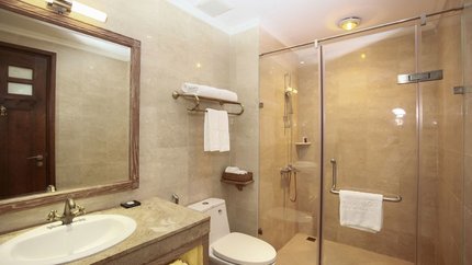 Không gian phòng tắm hạng phòng