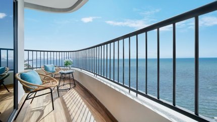 Ban công rộng và thoáng mát