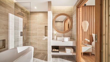 Phòng tắm bồn và tắm đứng