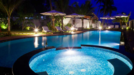 Bể Bơi Khách Sạn Coral Sea Boutique Phan Thiết