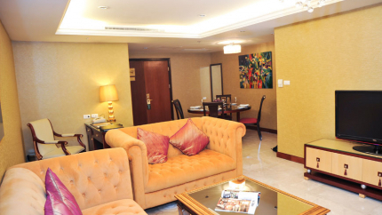 Plaza Suite