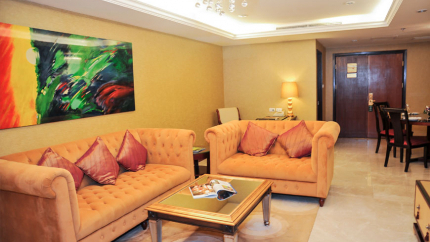 Plaza Suite