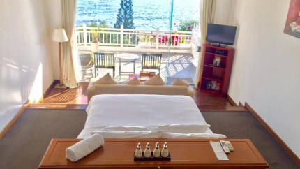 Premium Deluxe Ocean View With Balcony