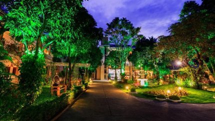 Góc vườn tại vào buổi tối tại Resort