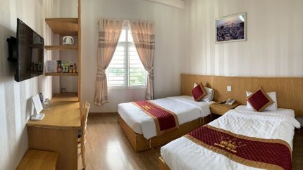 Sàn nhà lát gỗ, tông màu bắt mắt