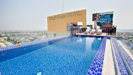 Bể bơi ngoài trời