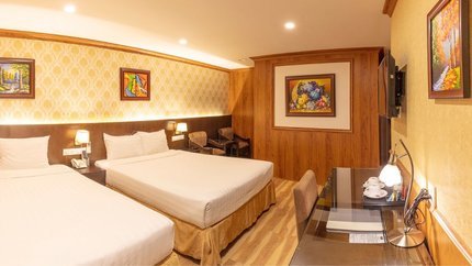 Nội thất phòng chủ yếu làm bằng gỗ