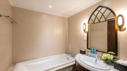 Phòng vệ sinh đầy đủ tiện nghi hiện đại