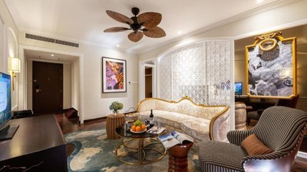 Phòng khách thiết kế tân cổ điển mang đậm nét đẹp Châu Âu