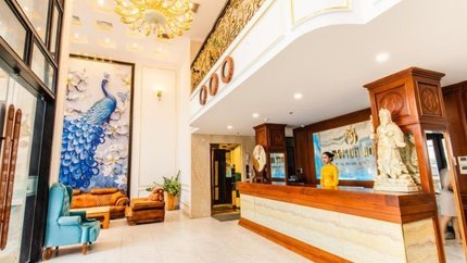 Khu vực sảnh lễ tân khách sạn