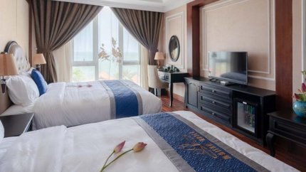 Phòng Deluxe Queen Sea View đầy đủ tiện nghi