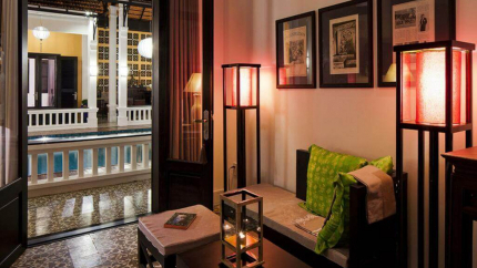 Deluxe Hướng Sân Vườn