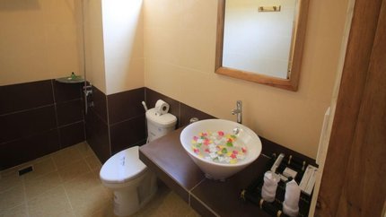 Phòng tắm sạch sẽ thoáng mát