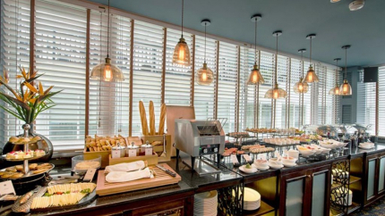 Quầy Buffet tại La Nueva Hà Nội 4*