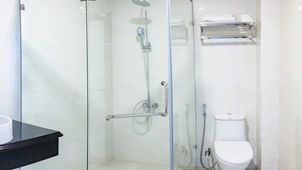 Phòng tắm đứng nhẹ nhàng tinh tế