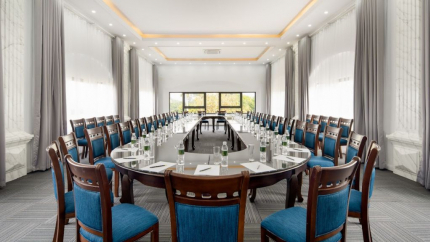 Phòng họp của La Saveur De Hòa Bình 4* Resort
