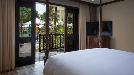 Veranda Suite Pool View